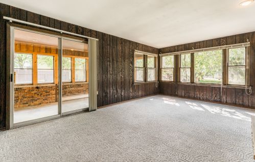 145 Fair St, Sycamore IL  60178-1645 exterior