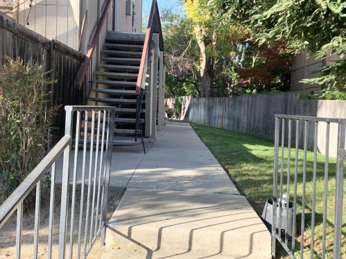 701 Rengstorff Ave, Mountain View, CA 94043-2443