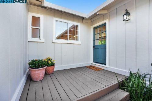 41 Emshee Ln, Pacheco, CA 94553-3609