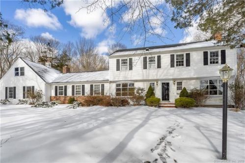 25 Cow Pen Hill Rd, Deep River, CT 06419-1307
