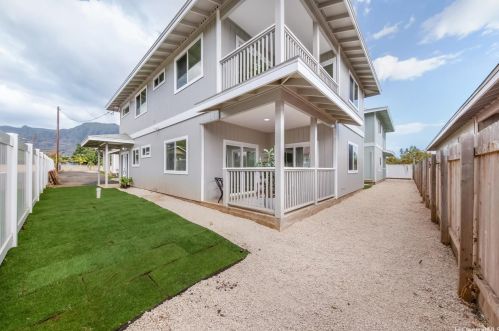 84615 Lahaina St, Nanakuli, HI 96792-1841