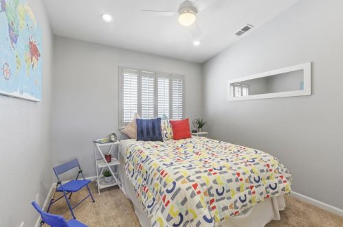 218 Summerwind Dr, Milpitas CA 95035-2416 exterior