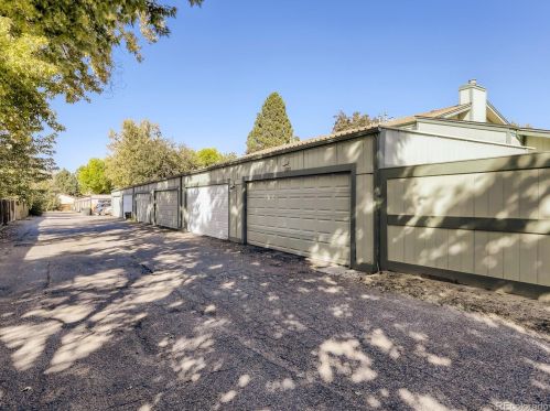 2272 Oakland Way, Denver CO 80014-1108 exterior