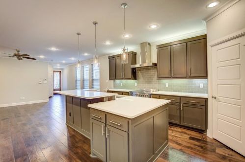 410 Wimberly St, Fort Worth TX  76107-2255 exterior