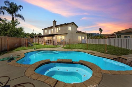 831 Cromwell St, Rialto, CA 92376-1504
