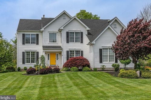 11 Bailey Dr, Princeton, NJ 08540-7956