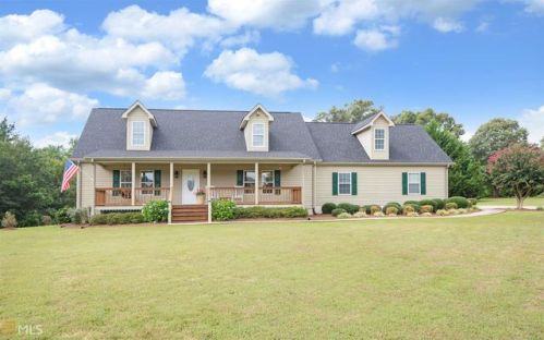 2671 Rock Springs Rd, Lavonia, GA 30553-4070