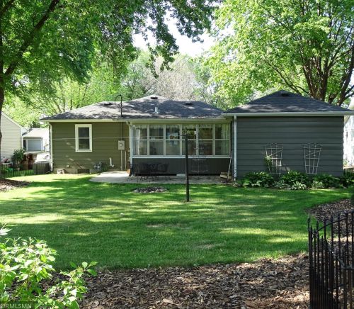 317 3rd St, Minnetrista, MN 55387
