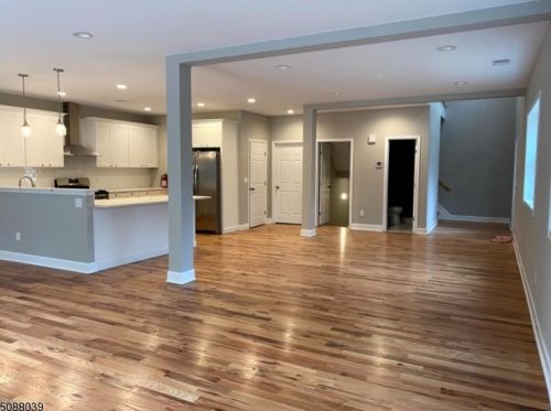 21 Highland Ave, Dover NJ  07801-3702 exterior