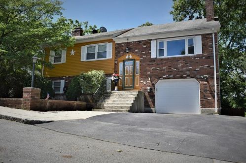 150 Highland St, Woonsocket, RI 02895-1844