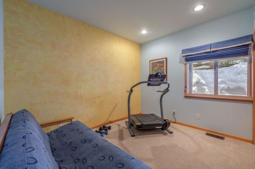11799 Tundra Dr, Truckee CA  96161-6100 exterior