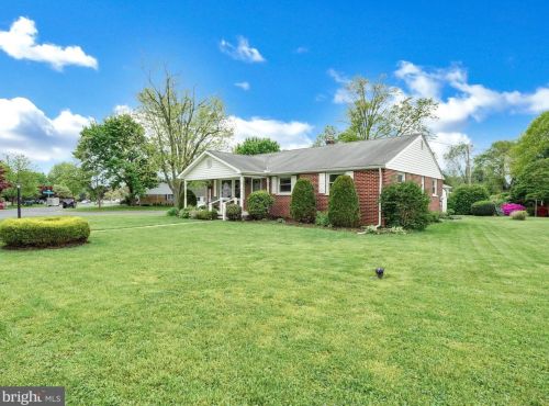110 Shannon Dr, Lancaster, PA 17603-7014