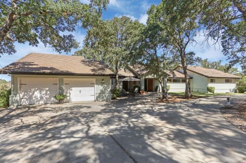 3633 Dunn Rd, Valley Springs, CA 95252-8858