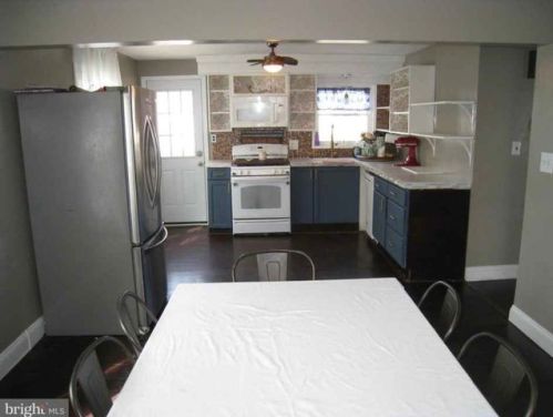1 Whitman Ave, Stratford, NJ 08084-1005