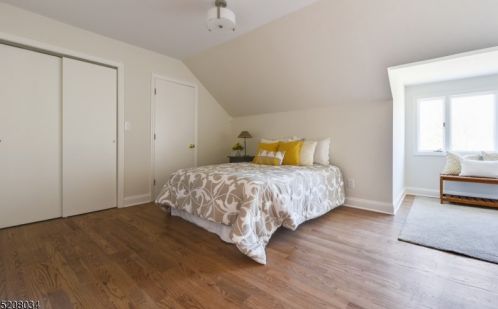 8 Suffolk Ave, Maplewood NJ  07040-1712 exterior