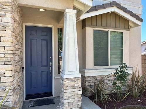 2820 Bella Ct, Anaheim, CA 92804-3264