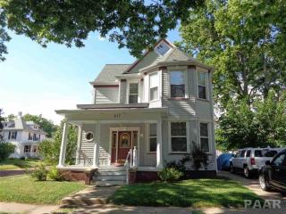 617 Hillyer St, Pekin, IL 61554-4245