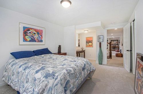 4142 Haverhill Dr, Atlanta GA  30342-3818 exterior