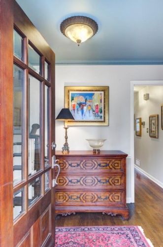 330 Highbrook Dr, Atlanta GA  30342-2315 exterior