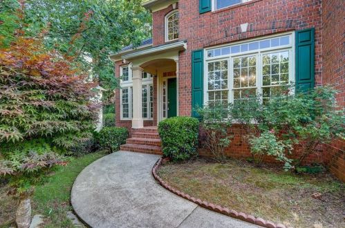 3980 Vista Point Ln, Suwanee, GA 30024-3827