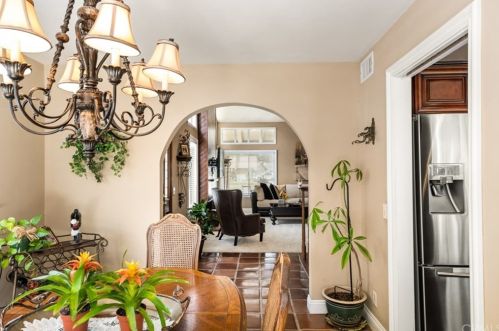 6270 Woodsboro Ave, Anaheim CA  92807-2347 exterior