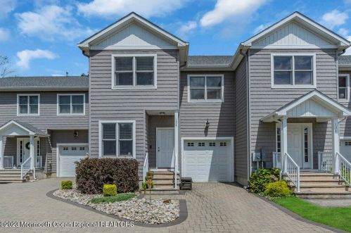 136 Bank St, Tinton Falls, NJ 07701-1337