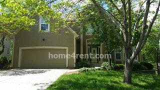 13655 129th Pl, Olathe KS  66062-8827 exterior