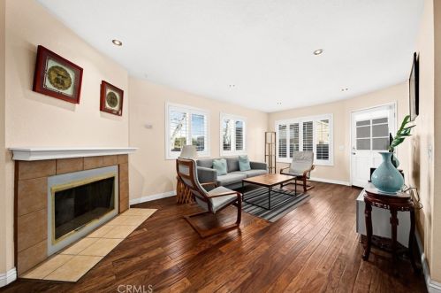 11875 Ottawa Pl, Chino, CA 91710-6428