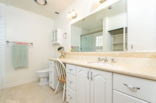 3451 Mevel Pl, Glendale CA  91214-1141 exterior