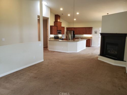 2568 Banner Peak Dr, Chico, CA 95928-7248