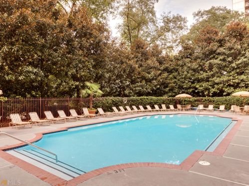 1101 Juniper St, Atlanta GA  30309-7664 exterior