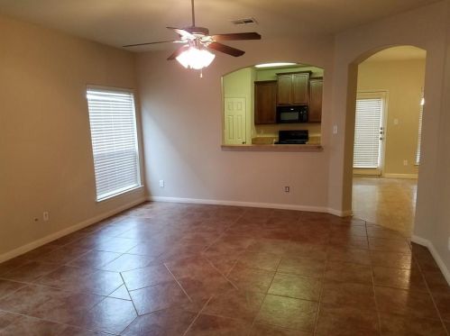 125 Caddis Cv, Uhland TX  78640-8002 exterior