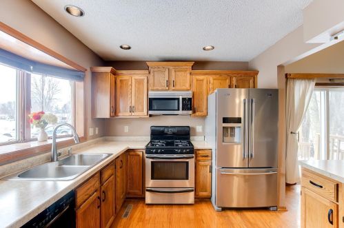 2698 Greystone, Saint Paul MN  55128-3919 exterior