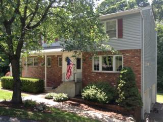 15 Hillsdale Dr, Wantage, NJ 07461-4024