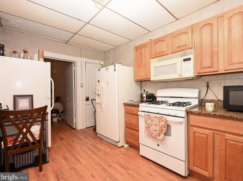 413 Howard Ave, Lancaster PA  17602-4419 exterior