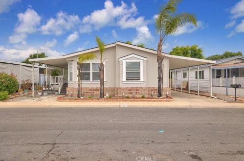 929 Foothill Blvd, Upland, CA 91786-4037