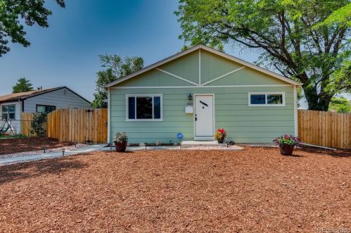 2601 Knox Ct, Denver, CO 80219-5840