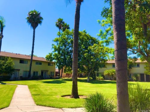 1602 King St, Santa Ana CA  92706-3260 exterior