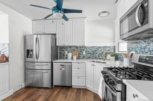 1150 Bates Pkwy, Englewood CO  80113-1777 exterior