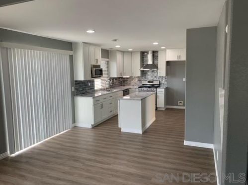 201 Belize Way, Oceanside, CA 92057-1204
