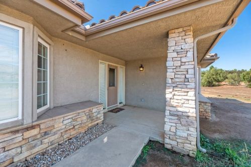 27216 Shiloh Ln, Valley Center, CA 92082-6847