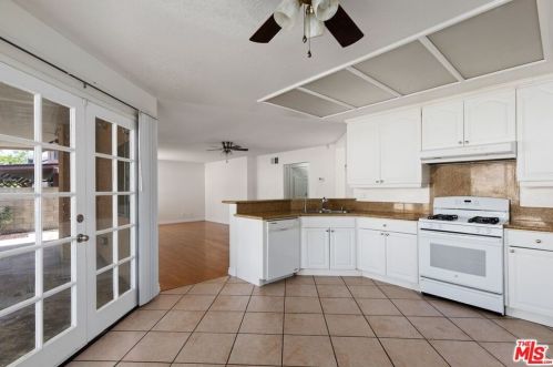 9193 Middlefield Dr, Riverside CA  92508-6258 exterior