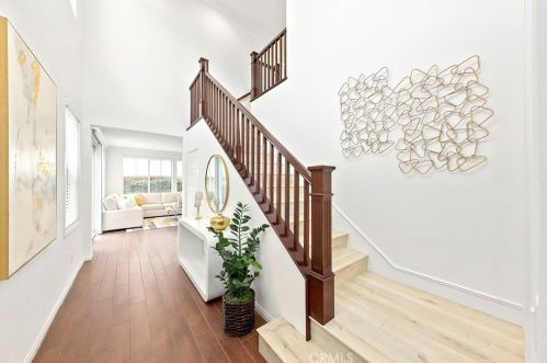132 Desert Bloom, Irvine CA  92618-8871 exterior