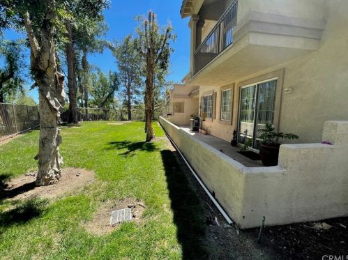 7702 Viewrim Dr, Anaheim CA  92808-2142 exterior