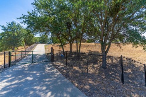 6417 Hironymous Way, Valley Springs, CA 95252-9432