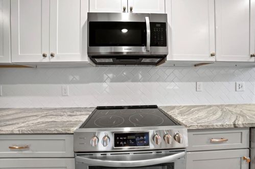 2732 Miles Cir, Atlanta GA  30344-3743 exterior