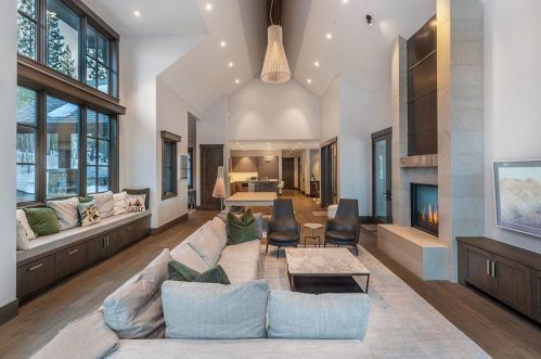 9512 Dunsmuir Way, Truckee CA exterior