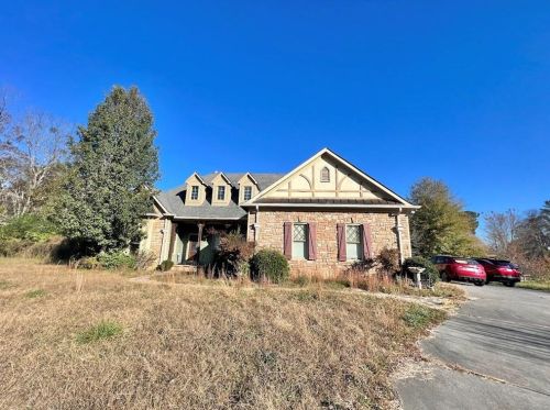 100 Percheron Dr, Holly Springs, GA 30114-7649