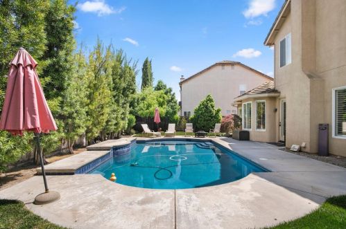 1705 Savoie Way, Modesto, CA 95356-8946