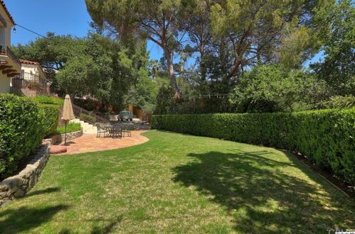 3113 Sparr Blvd, Glendale CA  91208-1829 exterior